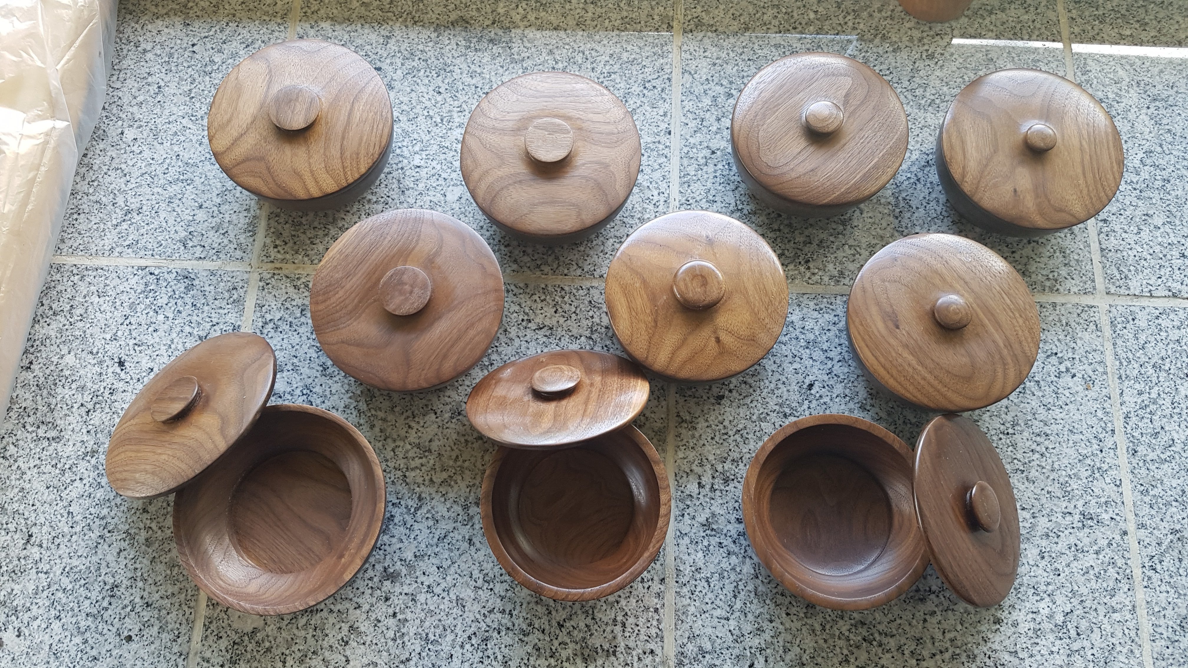 Test run of Walnut wood shaving bowls
