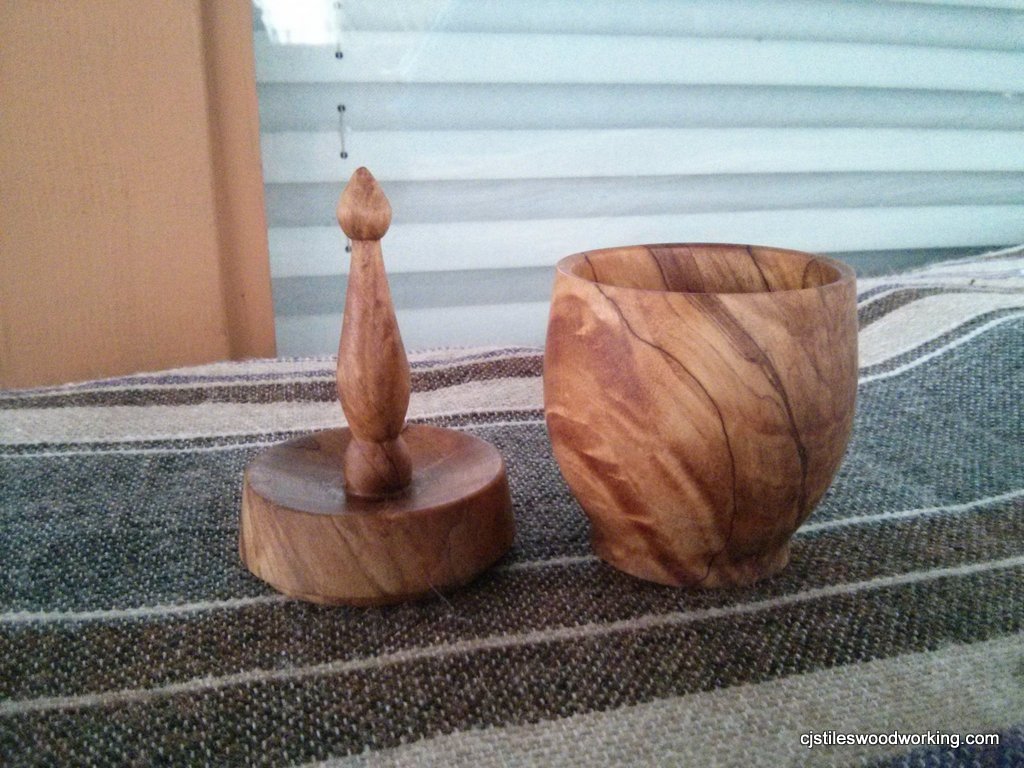 Maple burl ring holder box open 1