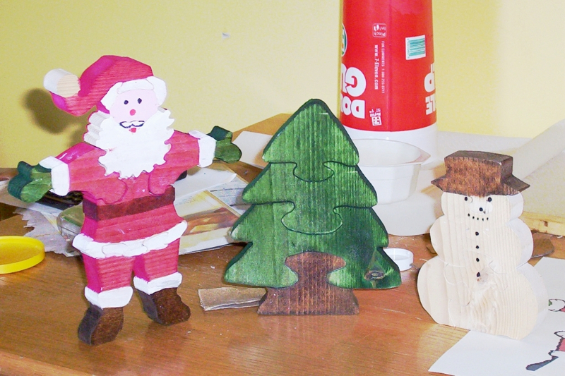 Wood Christmas puzzles